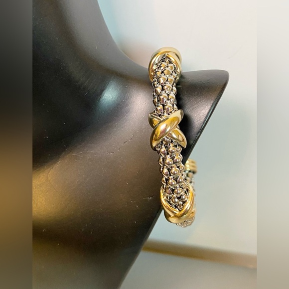 Elegant Two-Tone Bracelet (Set) - Picture 3 of 4